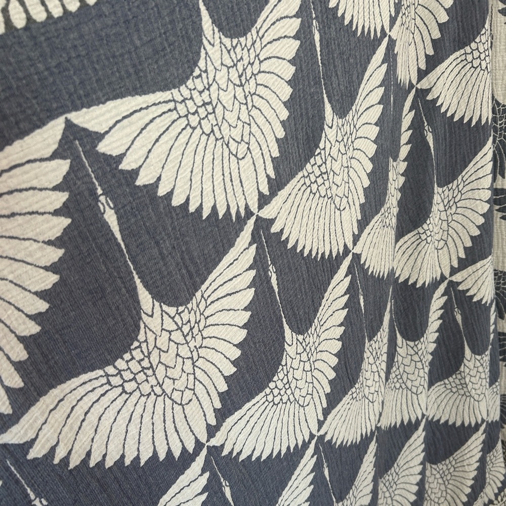 Flock Birds in Flight Cranes Throw Blanket 55x77 Luxury 100% Turkish Cotton NAVY - Picture 7 of 16